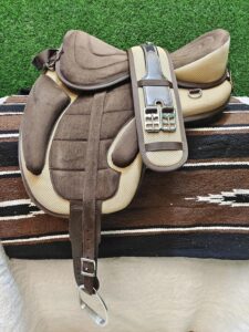 RAJ INTERNATIONAL All Purpose Synthetic Treeless FREEMAX English Horse Saddle