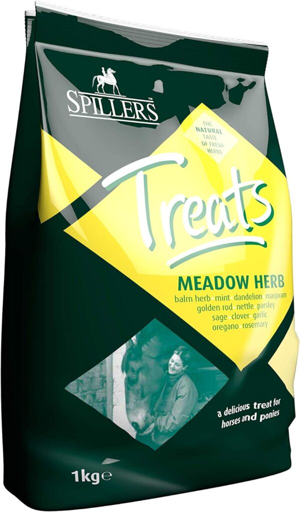 SPILLERS Meadow Herb Horse Treats 1kg x 8 - Delicious Treat to Reward Horses and Ponies - Fresh Herbal Flavoured Horse Treats